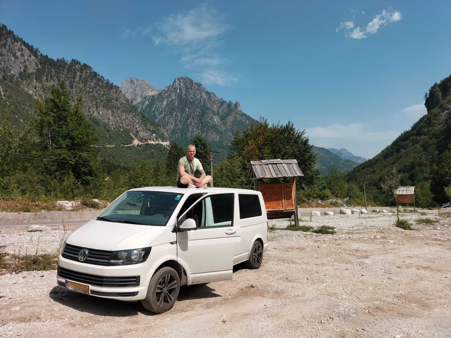 Rent a Car in Tirana Airport: 5 Things to Know First