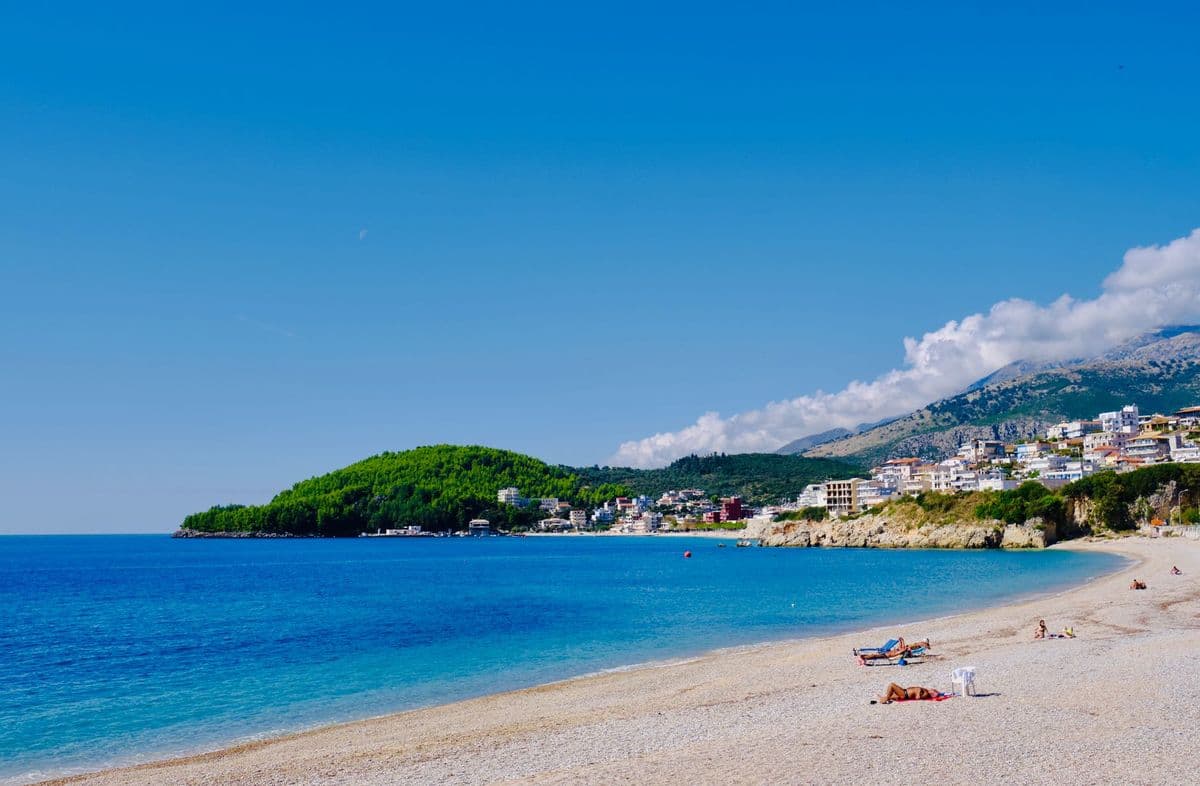 Spiagge in Albania: tra relax e divertimento in auto